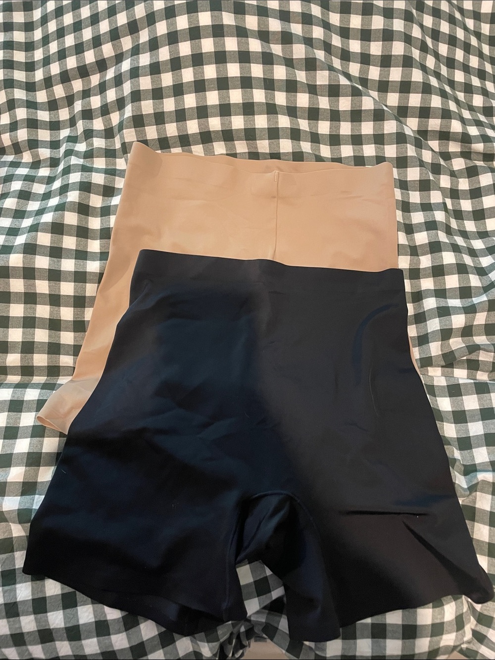 Seamless High-Waist Shaping Boyshorts - Black & Nude